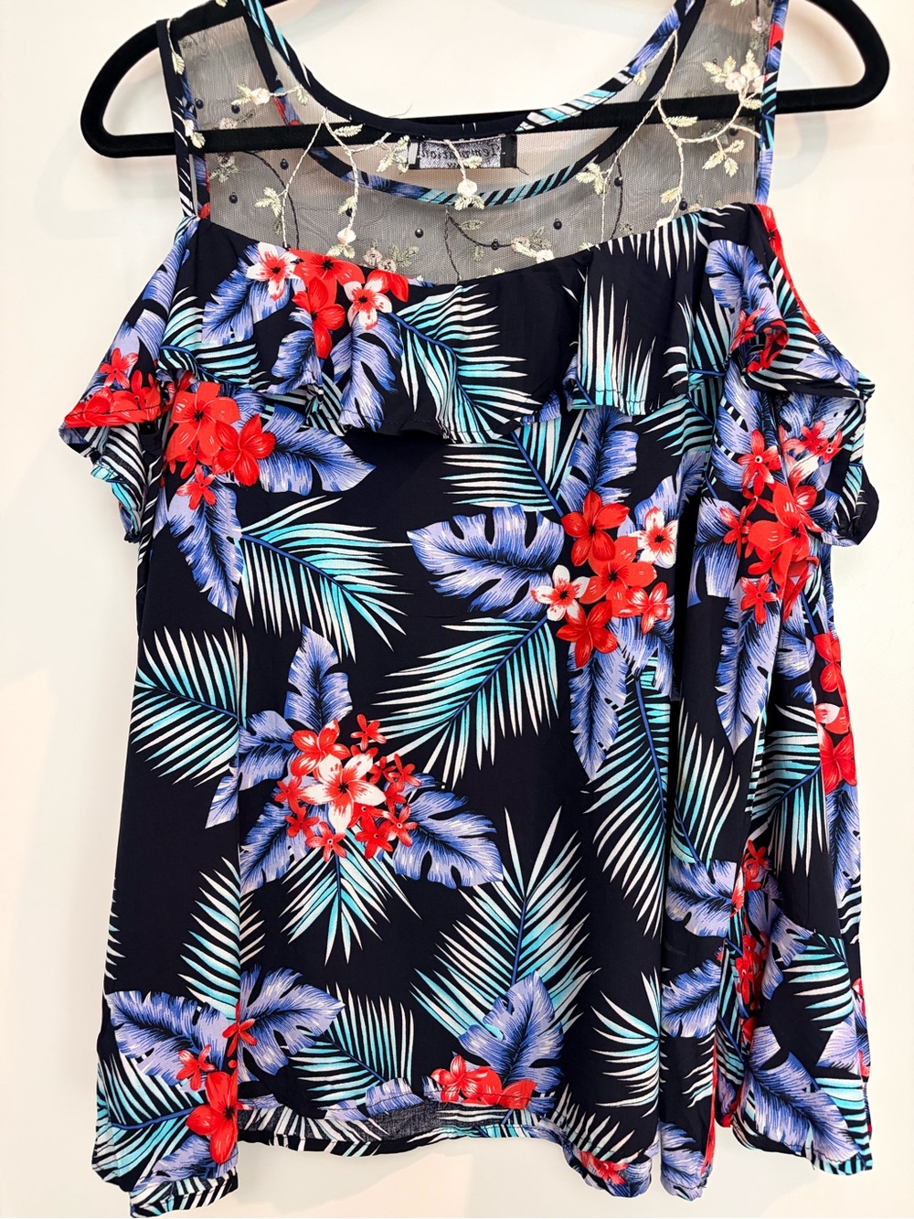 Temptation Italy Tropical Floral Cold Shoulder Embellished Top Size M